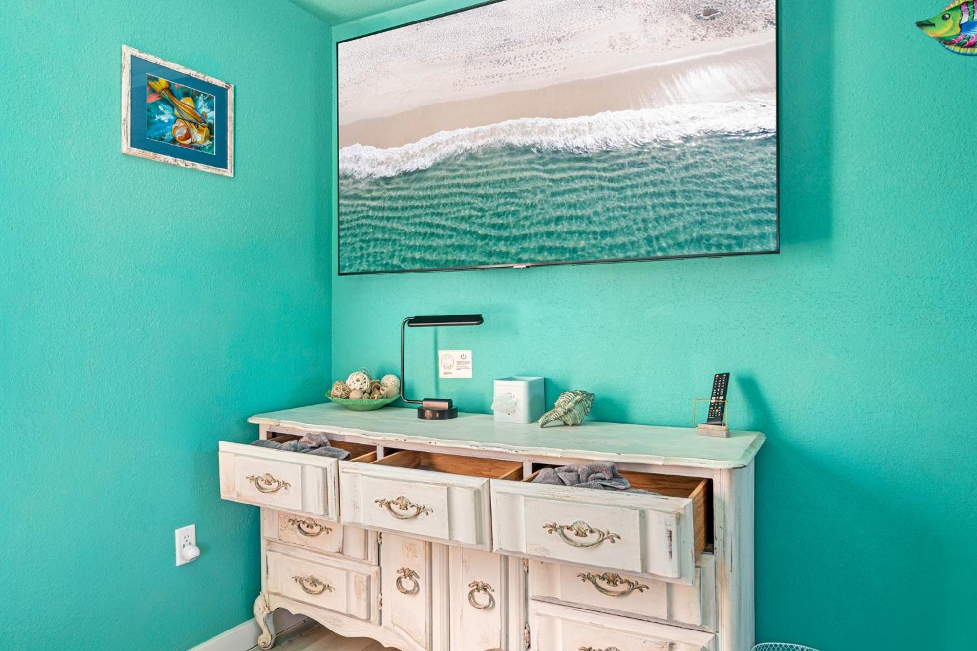 Above The Sea Apartment Сейнт Питърсбърг Екстериор снимка