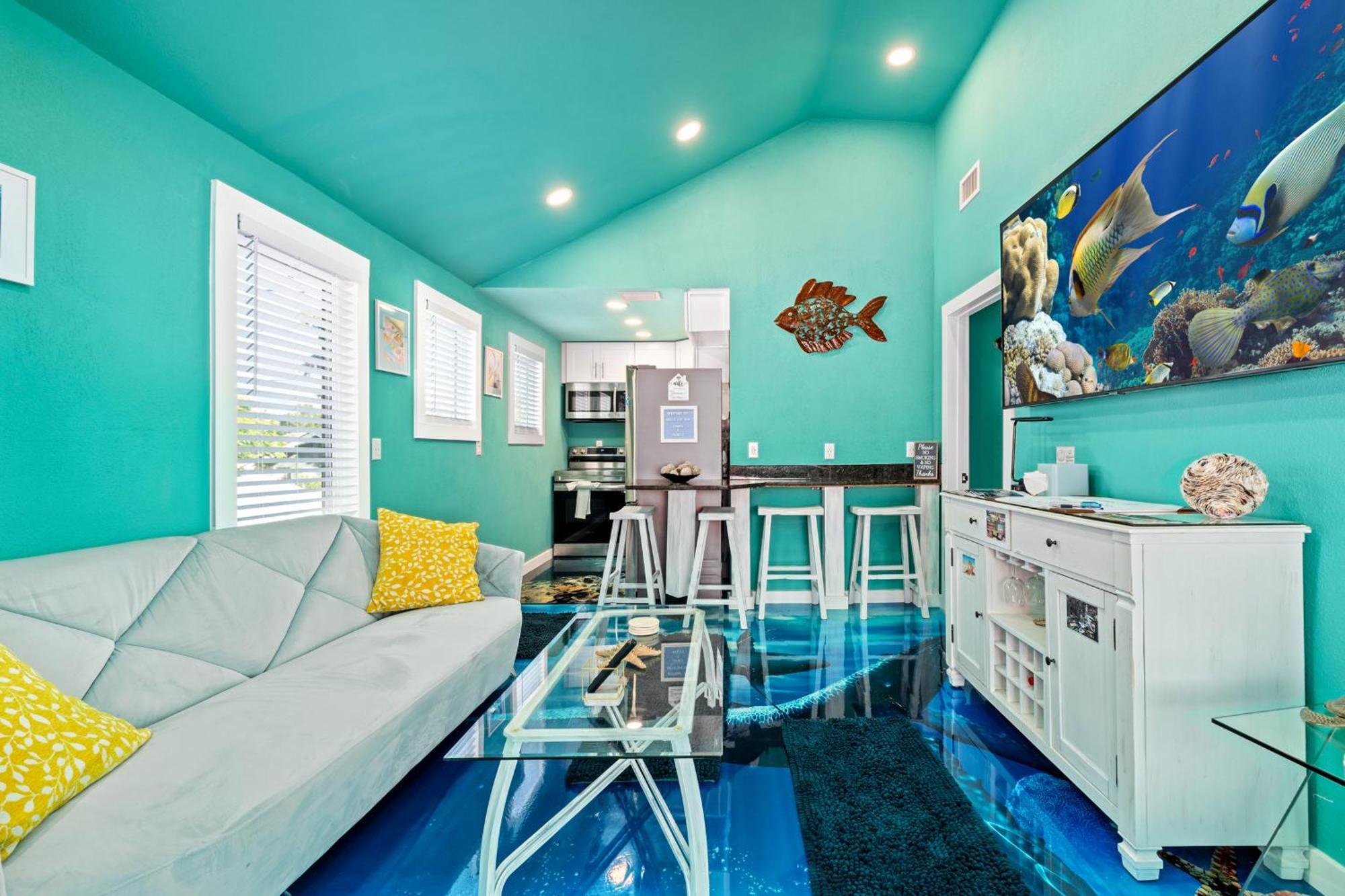 Above The Sea Apartment Сейнт Питърсбърг Екстериор снимка